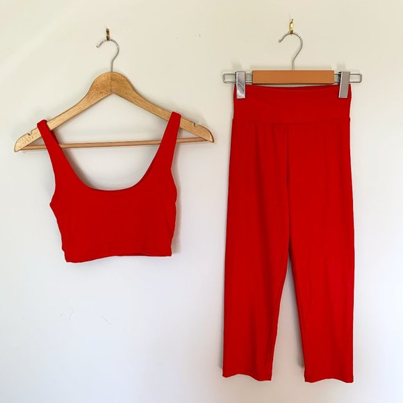 MATCHING SET • Red Cropped Legging + Scoop Neck - Picture 3 of 7